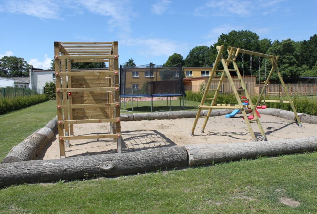 Ferienwohnung Ruegen In Samtens Buitenkant foto